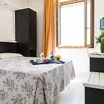 Hotel Rondine 3*