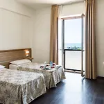 Rondine 3* Marinella di Sarzana