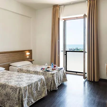 Rondine 3* Marinella di Sarzana