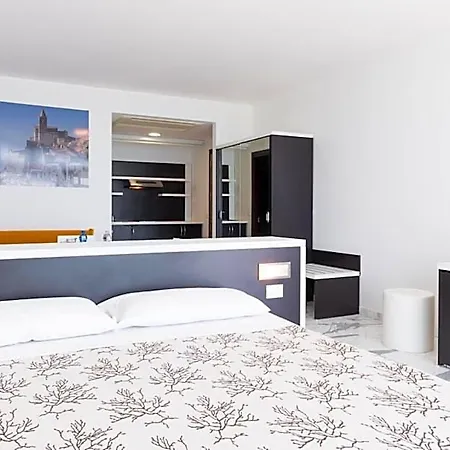 Hotel Rondine 3*
