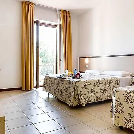 Hotel Rondine 3*