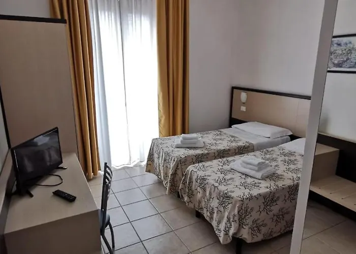 Rondine 3* Marinella di Sarzana