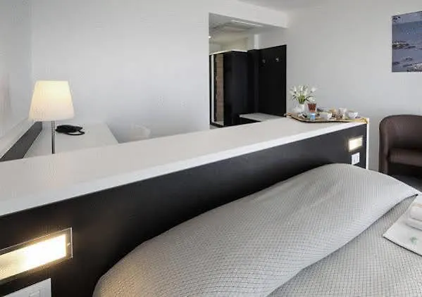 Rondine 3* Marinella di Sarzana